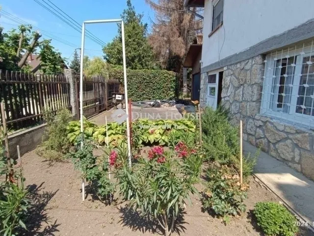 Eladó ház Érd 200 nm