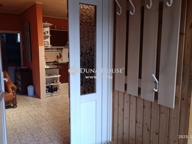 Eladó ház Érd 200 nm