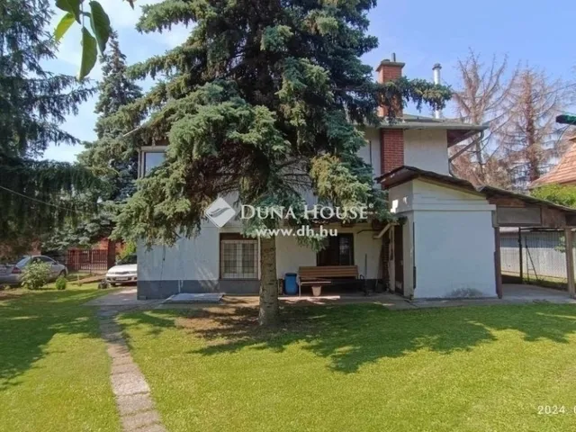 Eladó ház Érd 200 nm