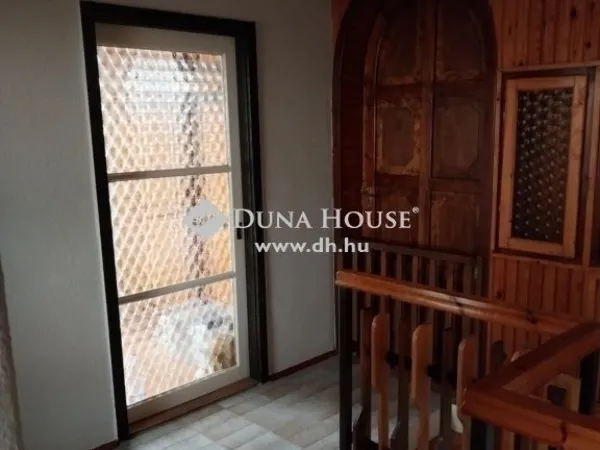 Eladó ház Vecsés 160 nm