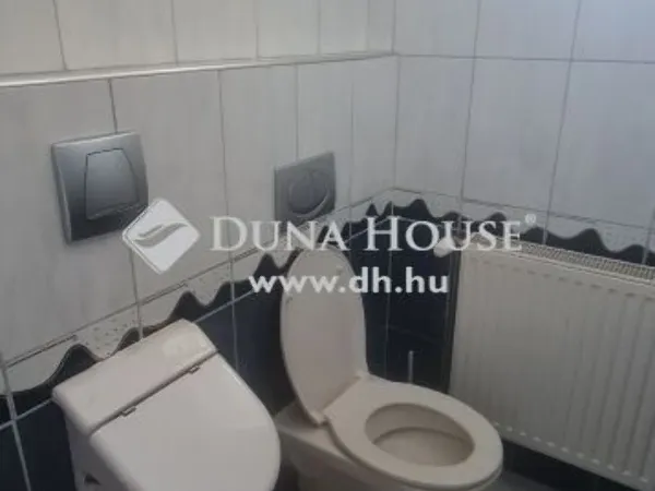 Eladó ház Vecsés 160 nm