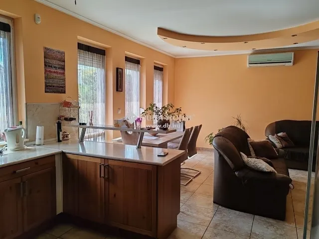 Eladó ház Budapest XVII. kerület, Rákoscsaba 196 nm
