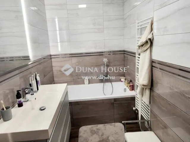 Eladó lakás Budapest XV. kerület, Rákospalota 100 nm