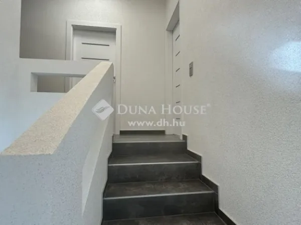 Eladó ház Budapest XVII. kerület, Helikopter lakópark 118 nm