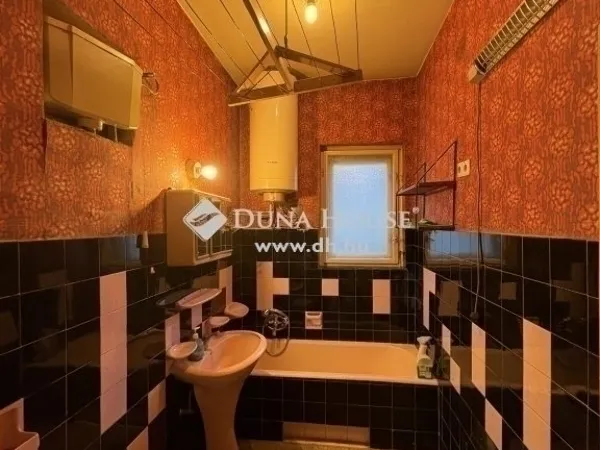 Eladó ház Budapest XVII. kerület, Rákoscsaba-Újtelep 148 nm