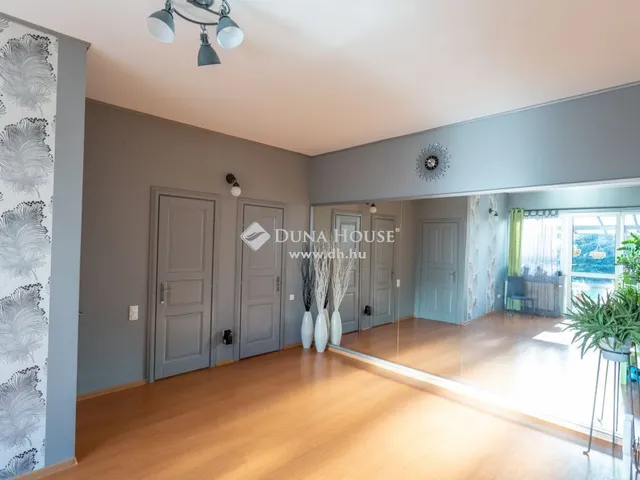 Eladó ház Herceghalom 225 nm
