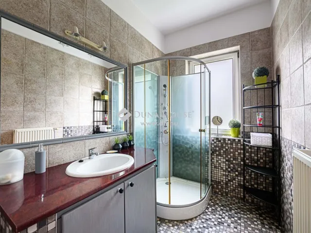 Eladó ház Herceghalom 225 nm