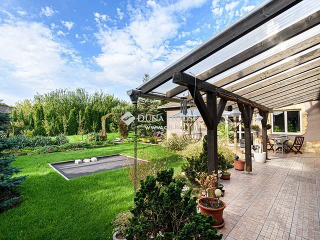 Eladó ház Herceghalom 225 nm