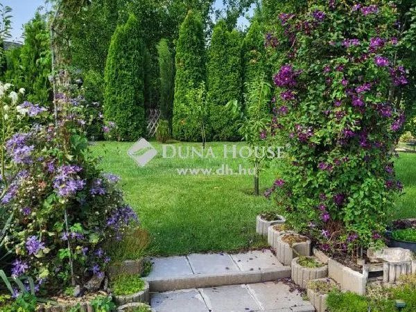 Eladó ház Herceghalom 225 nm