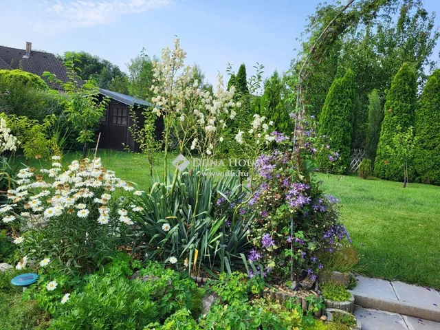 Eladó ház Herceghalom 225 nm