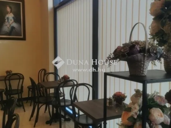 Eladó kereskedelmi és ipari ingatlan Budapest XIII. kerület, Lőportárdűlő 77 nm