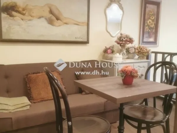 Eladó kereskedelmi és ipari ingatlan Budapest XIII. kerület, Lőportárdűlő 77 nm