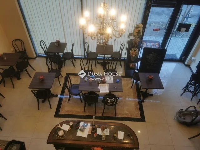 Eladó kereskedelmi és ipari ingatlan Budapest XIII. kerület, Lőportárdűlő 77 nm