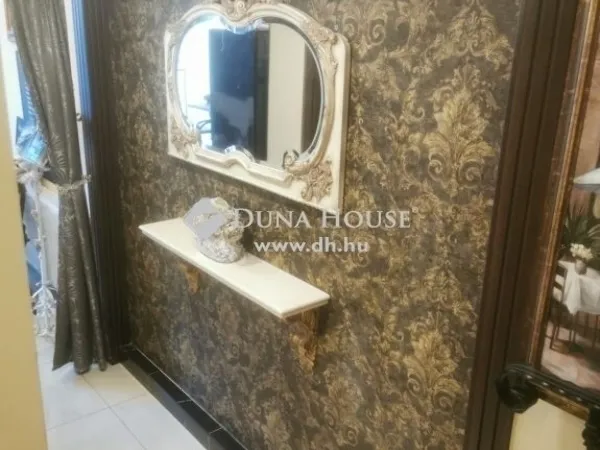 Eladó kereskedelmi és ipari ingatlan Budapest XIII. kerület, Lőportárdűlő 77 nm