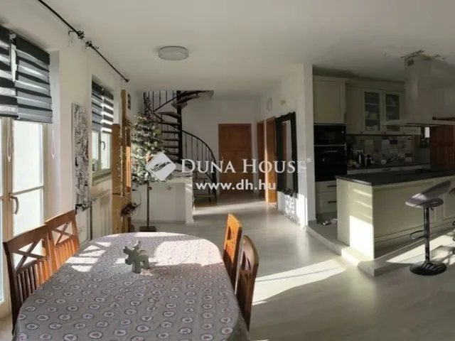 Eladó ház Szentendre, Belváros 208 nm