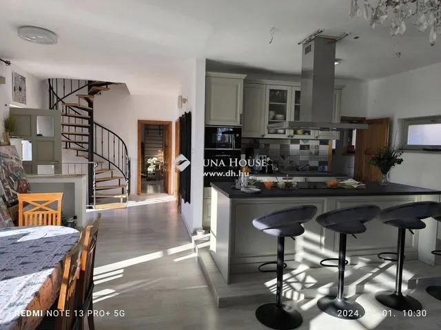 Eladó ház Szentendre, Belváros 208 nm