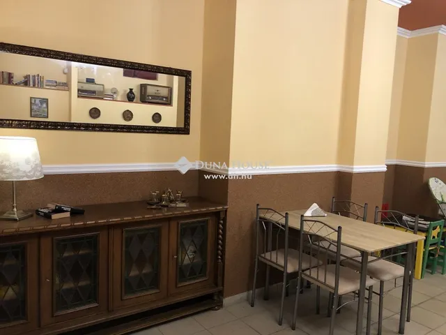 Eladó kereskedelmi és ipari ingatlan Budapest XIII. kerület, Újlipótváros 327 nm