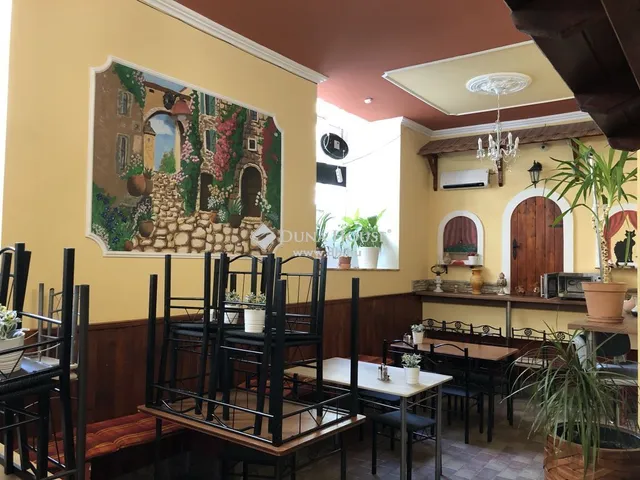 Eladó kereskedelmi és ipari ingatlan Budapest XIII. kerület, Újlipótváros 327 nm