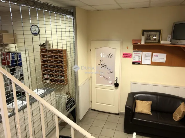 Eladó kereskedelmi és ipari ingatlan Budapest XIII. kerület, Újlipótváros 327 nm