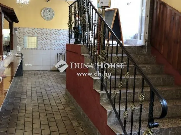 Eladó kereskedelmi és ipari ingatlan Budapest XIII. kerület, Újlipótváros 327 nm