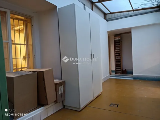 Eladó kereskedelmi és ipari ingatlan Budapest XIII. kerület, Újlipótváros 225 nm