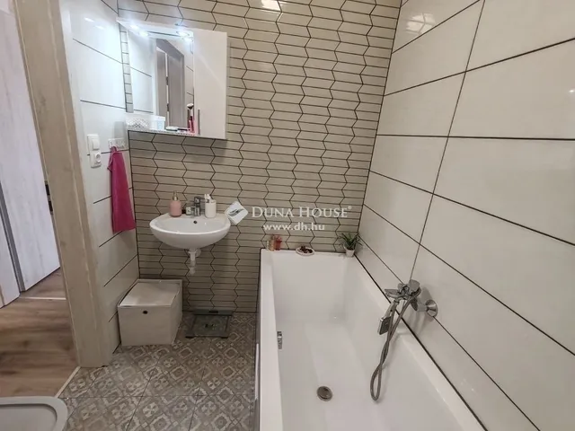 Eladó lakás Budapest XVIII. kerület, Gloriett-telep 42 nm