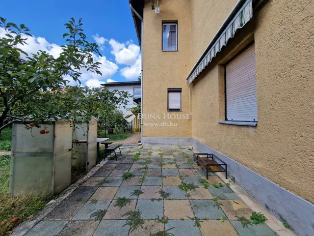 Eladó ház Budapest XVII. kerület, Akadémia-Újtelep 220 nm