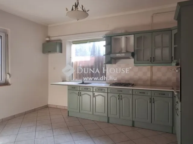 Eladó ház Budapest XVI. kerület, Rákosszentmihály 127 nm
