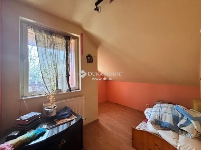 Eladó ház Budapest XVI. kerület 180 nm
