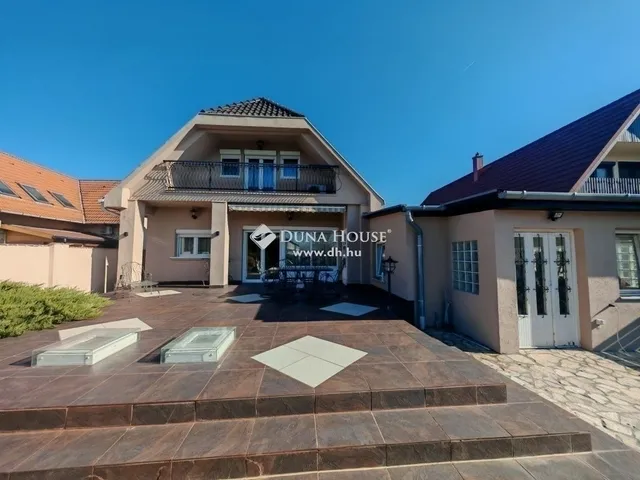 Eladó ház Vecsés 175 nm