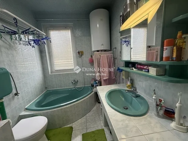 Eladó ház Budapest XX. kerület, Gubacsipuszta 256 nm