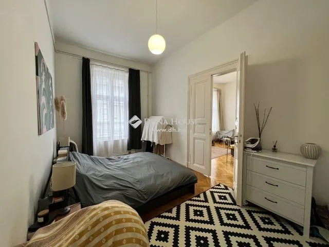Eladó lakás Budapest VI. kerület, Nagykörúton belüli terület 97 nm