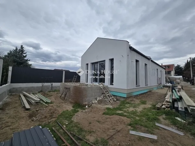 Eladó ház Budapest XVIII. kerület, Újpéteritelep 150 nm