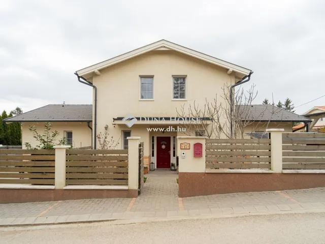 Eladó ház Nagykovácsi 230 nm