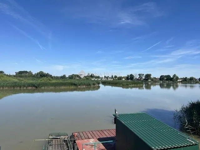 Eladó ház Majosháza 257 nm