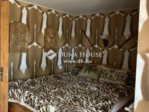 Eladó ház Majosháza 257 nm