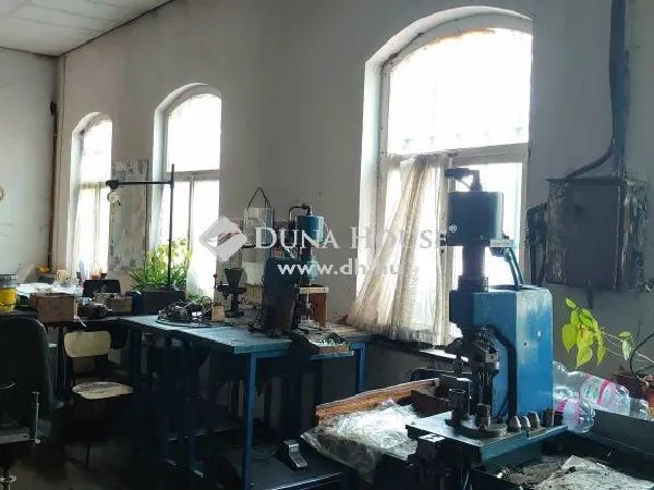Eladó kereskedelmi és ipari ingatlan Budapest XXI. kerület 822 nm