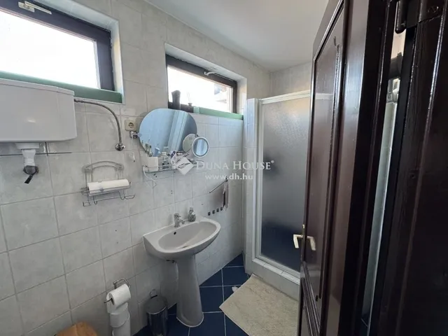 Eladó ház Budapest XVIII. kerület 234 nm
