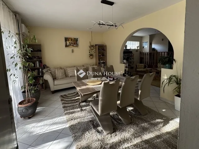 Eladó ház Budapest XVIII. kerület 234 nm