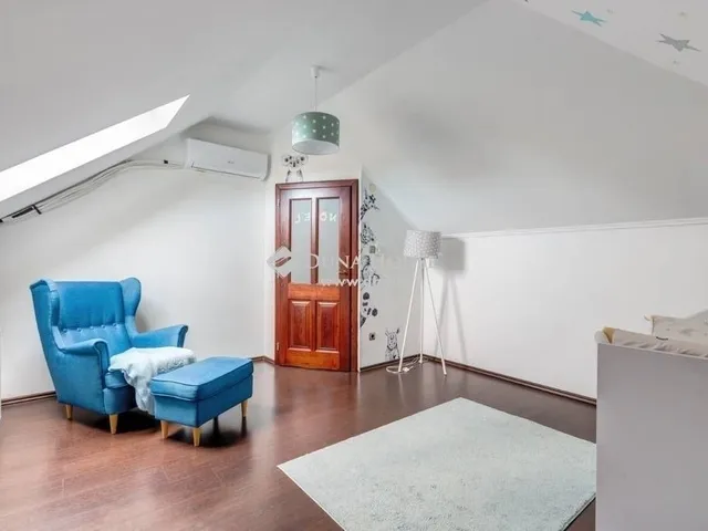 Eladó ház Dabas 293 nm