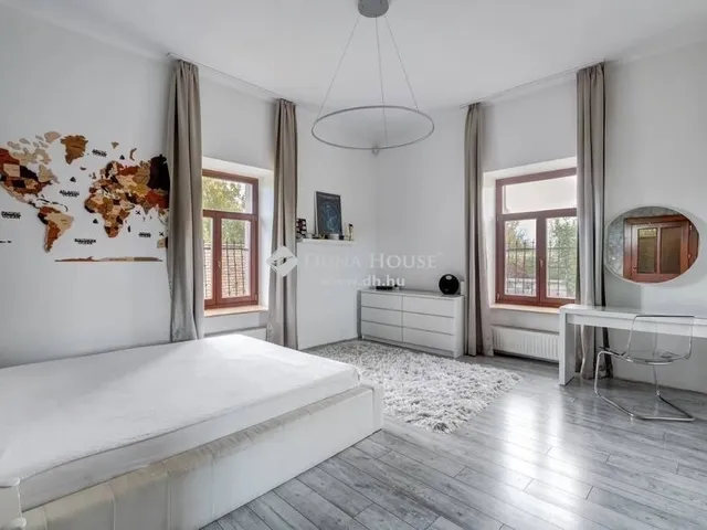 Eladó ház Dabas 293 nm