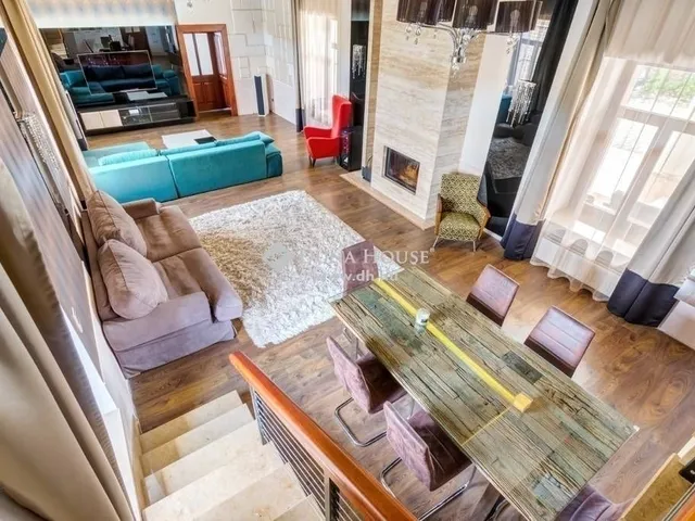 Eladó ház Dabas 293 nm