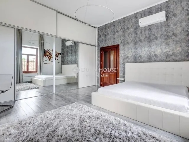 Eladó ház Dabas 293 nm