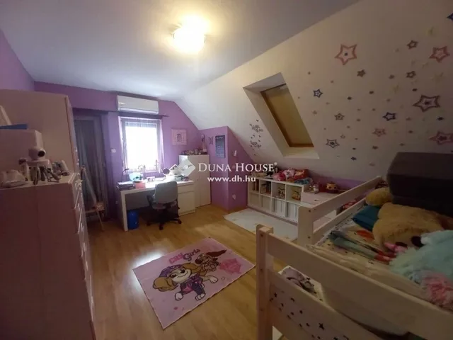 Eladó ház Vecsés 265 nm
