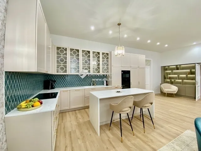 Eladó lakás Budapest V. kerület, Belváros 145 nm