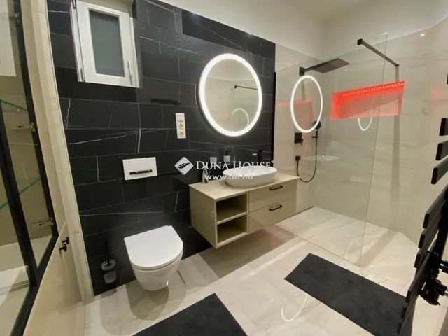 Eladó lakás Budapest V. kerület, Belváros 145 nm