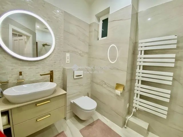 Eladó lakás Budapest V. kerület, Belváros 145 nm