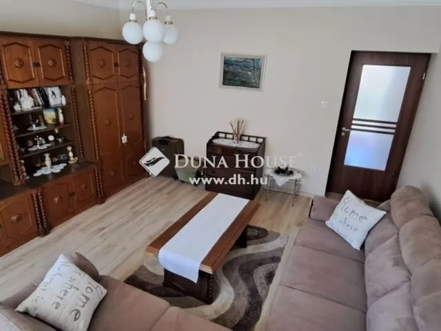 Eladó ház Budaörs 196 nm