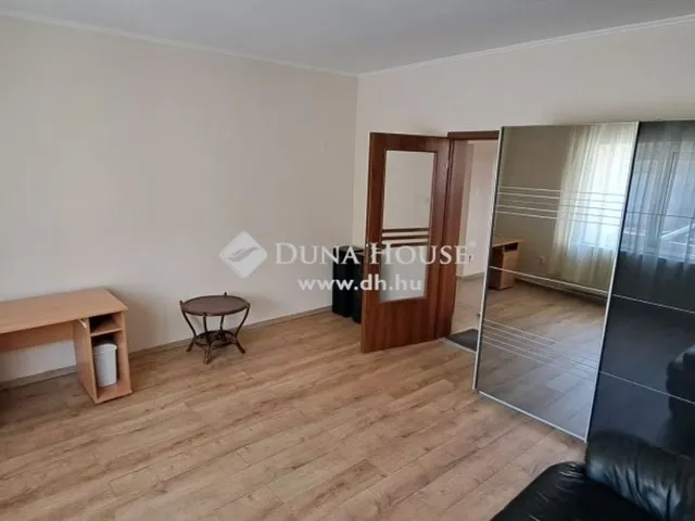 Eladó ház Budaörs 196 nm