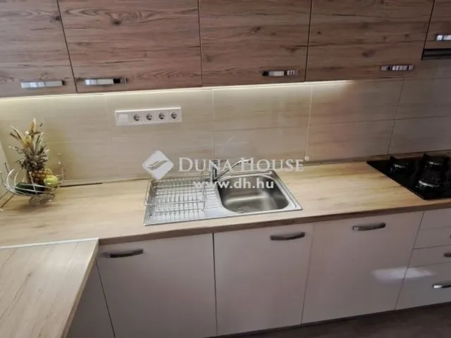 Eladó ház Budaörs 196 nm